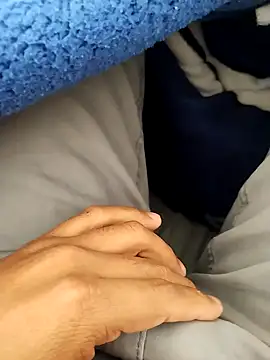 Snapshot of Zarcillo56 chatting on November 6, 2025, 9:41 pm Zarcillo56 online show from November 6, 2025, 9:41 pm