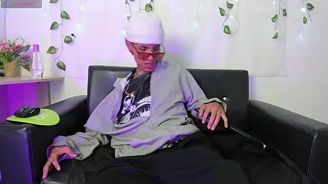 Snapshot of Jaick1_XXX chatting on November 7, 2025, 12:21 pm Jaick1 XXX online show from November 7, 2025, 12:21 pm