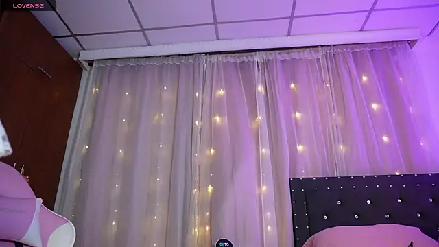 Snapshot of Missara_ chatting on April 2, 2026, 11:11 pm Missara online show from April 2, 2026, 11:11 pm