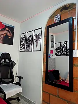 Snapshot of MIKE_KILIANjs chatting on November 22, 2025, 2:16 pm MIKE KILIANjs online show from November 22, 2025, 2:16 pm