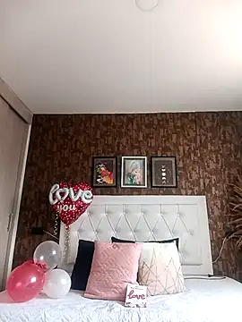 Snapshot of LorieFerrer chatting on February 10, 2025, 5:19 pm LorieFerrer online show from February 10, 2025, 5:19 pm