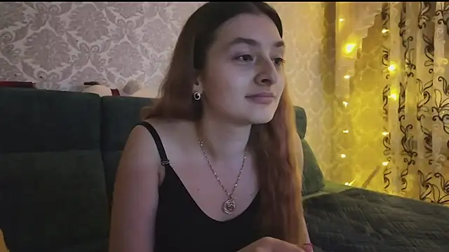 Snapshot of SweetLiaison chatting on March 9, 2026, 5:16 pm SweetLiaison online show from March 9, 2026, 5:16 pm