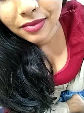 Sexy Divya   online show from May 5, 2026, 1:14 pm