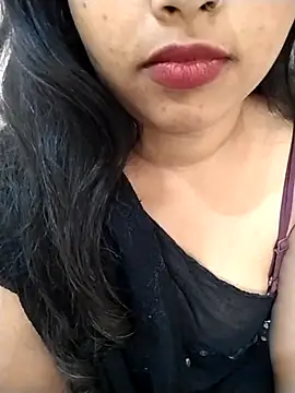 Sexy Divya   online show from May 9, 2026, 12:19 pm