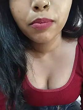 Sexy Divya   online show from May 15, 2026, 12:58 pm