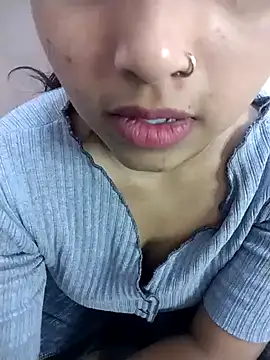 Sexy Divya   online show from March 13, 2026, 5:45 am