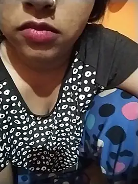 Sexy Divya   online show from May 12, 2026, 6:47 pm