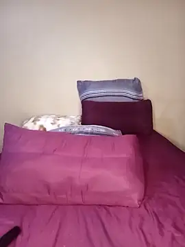 Emmylove-xr25 online show from February 25, 2026, 2:17 pm