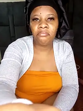 Snapshot of Emmylove-xr25 chatting on April 24, 2026, 11:01 am Emmylove-xr25 online show from April 24, 2026, 11:01 am