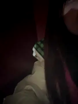 luna-sisi online show from December 4, 2025, 4:55 am