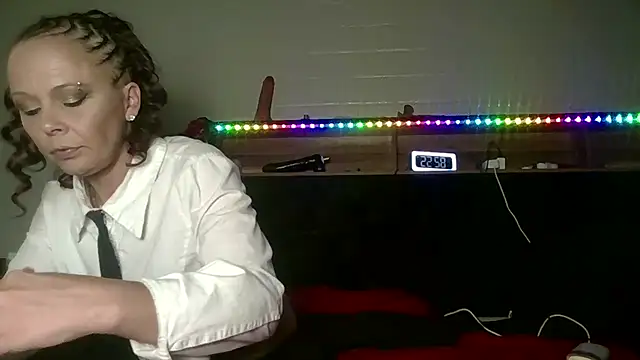 Snapshot of nikkibae33 chatting on July 2, 2026, 5:57 am nikkibae33 online show from July 2, 2026, 5:57 am