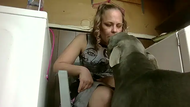 Snapshot of nikkibae33 chatting on April 12, 2026, 12:25 am nikkibae33 online show from April 12, 2026, 12:25 am