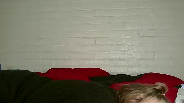 Snapshot of nikkibae33 chatting on March 8, 2026, 2:53 pm nikkibae33 online show from March 8, 2026, 2:53 pm