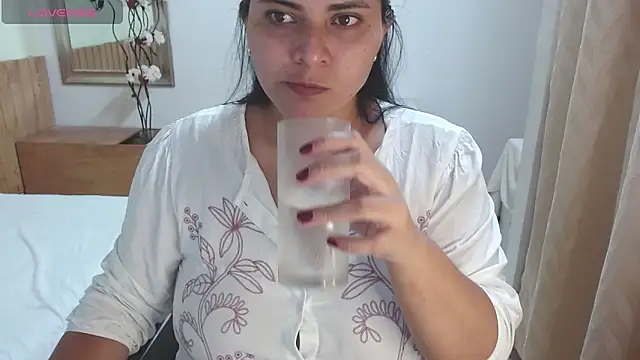 MariaVex online show from November 30, 2025, 7:47 pm