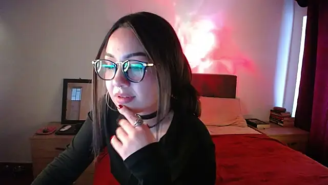  Pariiss online show from March 10, 2026, 8:57 pm