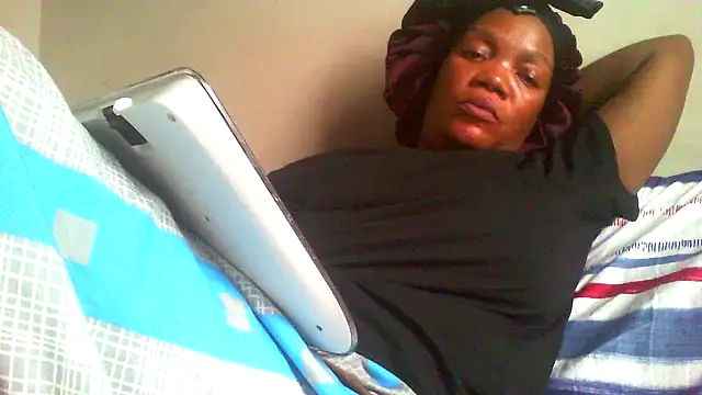 Snapshot of DustyLucy02 chatting on March 21, 2026, 3:05 pm DustyLucy02 online show from March 21, 2026, 3:05 pm