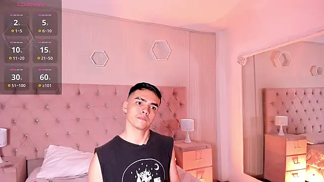 NicoKingg  online show from January 31, 2026, 7:12 pm