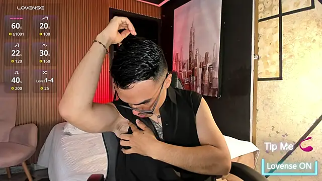 NicoKingg  online show from November 12, 2025, 1:32 am