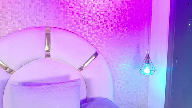 aria sm online show from December 23, 2025, 3:28 am