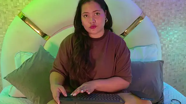 aria sm online show from December 14, 2025, 3:13 am