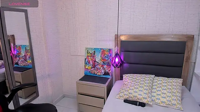 Snapshot of IRENNEBLAZER chatting on February 19, 2026, 12:46 pm IRENNEBLAZER online show from February 19, 2026, 12:46 pm