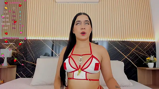 Snapshot of Amy_Leah chatting on December 23, 2025, 3:39 am Amy Leah online show from December 23, 2025, 3:39 am