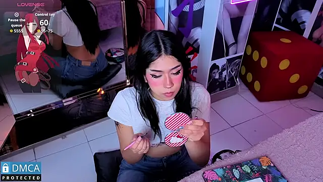 Snapshot of sofia_sstonee_ chatting on November 28, 2025, 12:27 pm sofia sstonee online show from November 28, 2025, 12:27 pm