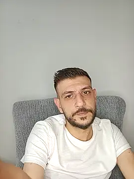 Snapshot of Red_dewilll chatting on November 8, 2025, 11:36 am Red dewilll online show from November 8, 2025, 11:36 am