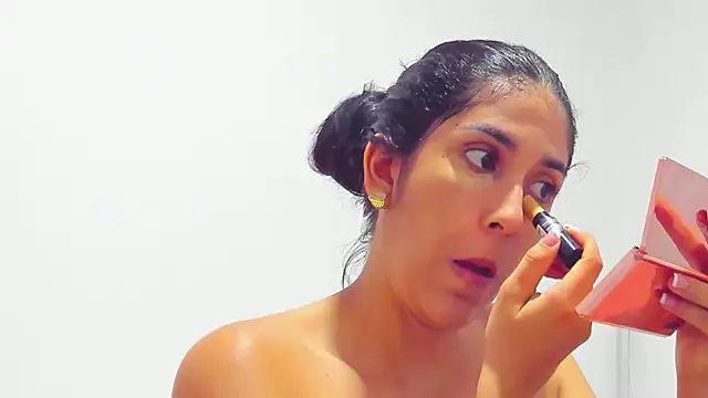 Snapshot of lunnarosse chatting on November 30, 2025, 4:35 am lunnarosse online show from November 30, 2025, 4:35 am