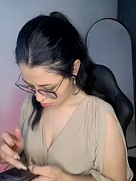 Snapshot of Dakhota_Rouge chatting on May 29, 2026, 4:07 am Dakhota Rouge online show from May 29, 2026, 4:07 am