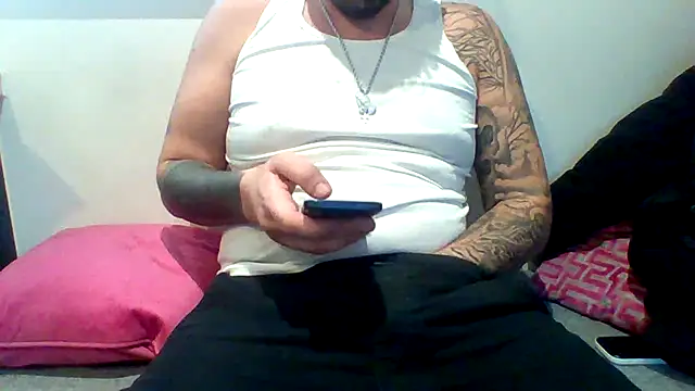 mikeyboys online show from November 29, 2025, 3:01 pm
