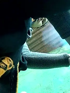 Rajni hot83 online show from November 22, 2025, 2:10 am