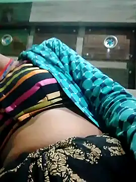 Rajni hot83 online show from November 12, 2025, 6:39 am