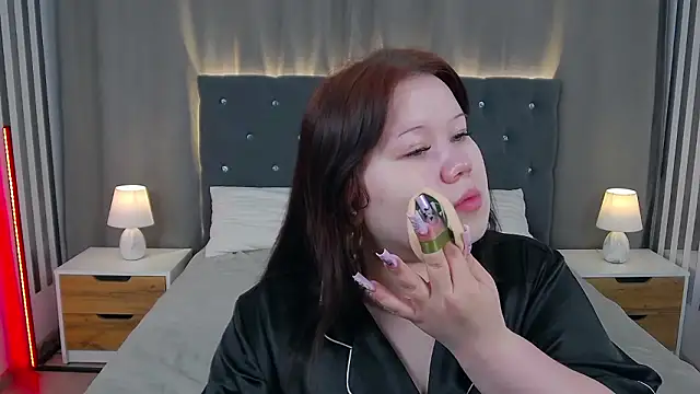 Snapshot of EvaNova_ chatting on January 15, 2026, 5:44 am EvaNova online show from January 15, 2026, 5:44 am