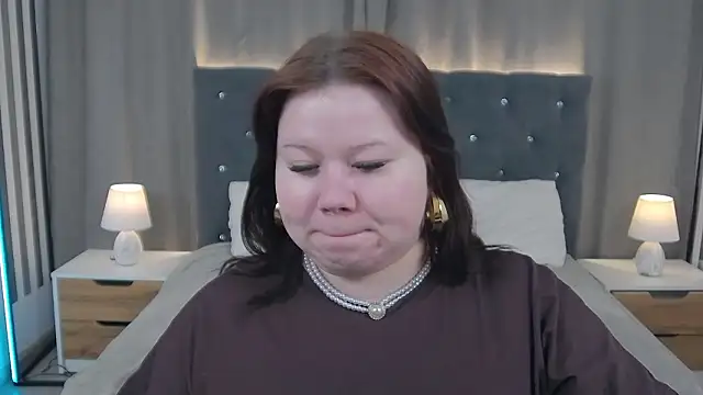 Snapshot of EvaNova_ chatting on February 13, 2026, 4:34 am EvaNova online show from February 13, 2026, 4:34 am