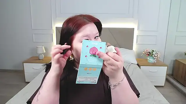 Snapshot of EvaNova_ chatting on January 8, 2026, 4:29 am EvaNova online show from January 8, 2026, 4:29 am