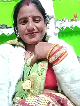Snapshot of Quin_love143 chatting on November 25, 2025, 2:17 pm Quin love143 online show from November 25, 2025, 2:17 pm