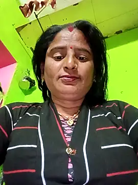Snapshot of Quin_love143 chatting on November 15, 2025, 11:09 pm Quin love143 online show from November 15, 2025, 11:09 pm