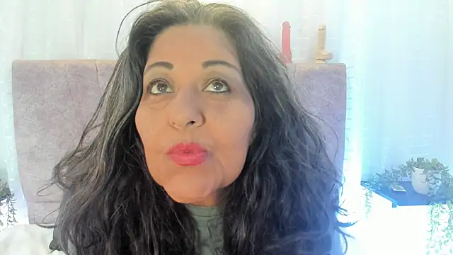 Victoriaa Anderson online show from April 3, 2026, 1:28 pm