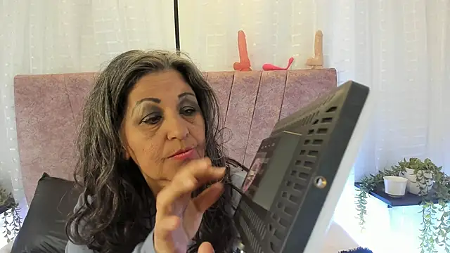 Victoriaa Anderson online show from April 2, 2026, 7:31 pm