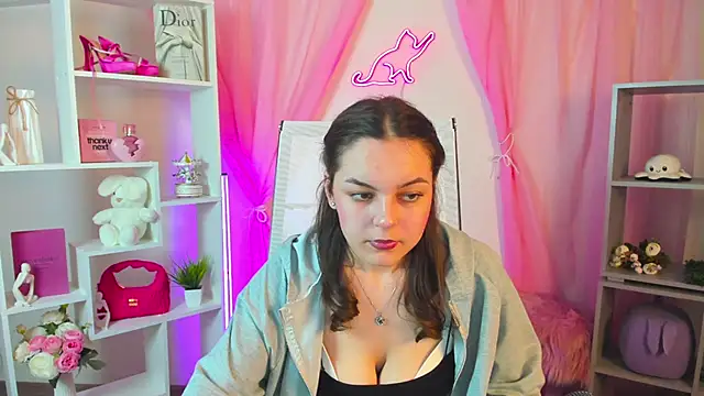 Snapshot of FrancescaCavaliere chatting on March 20, 2026, 11:22 am FrancescaCavaliere online show from March 20, 2026, 11:22 am