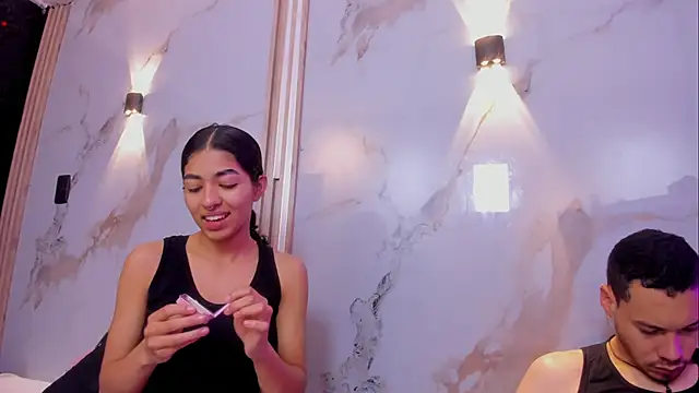 Snapshot of Aron_and_molly chatting on February 28, 2026, 12:27 pm Aron and molly online show from February 28, 2026, 12:27 pm