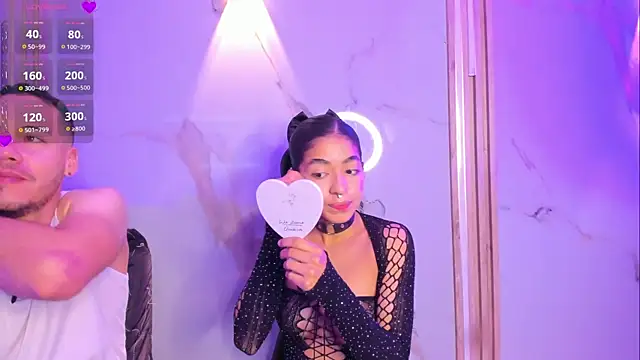 Snapshot of Aron_and_molly chatting on November 23, 2025, 12:15 pm Aron and molly online show from November 23, 2025, 12:15 pm