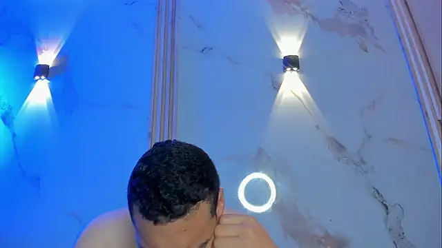 Snapshot of Aron_and_molly chatting on February 9, 2026, 12:25 pm Aron and molly online show from February 9, 2026, 12:25 pm