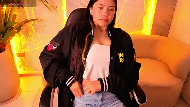 venus velvet tp online show from March 25, 2026, 1:10 pm