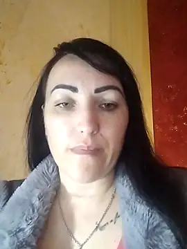 ArianaXFresh online show from December 2, 2025, 8:16 am