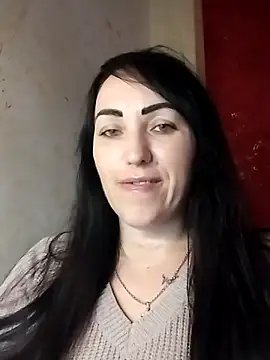 ArianaXFresh online show from December 16, 2025, 10:52 am