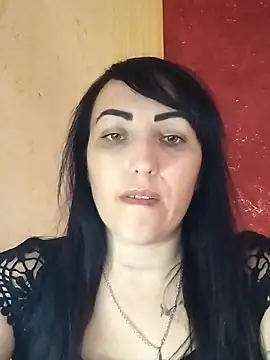 ArianaXFresh online show from November 20, 2025, 9:54 am