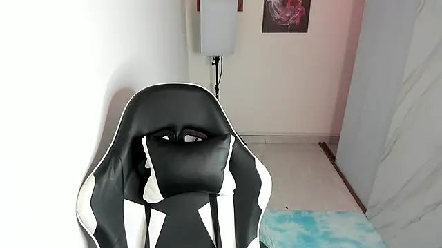 lilith perez05 online show from November 13, 2025, 5:28 pm