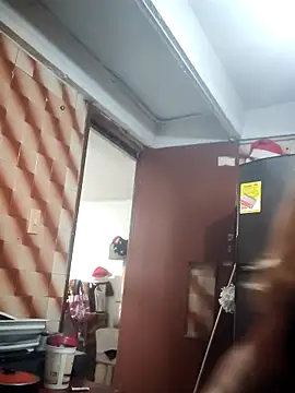 karlaanqui1 online show from December 19, 2025, 9:22 am